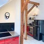 Weinquartier Gruene 70 Qm Kamin Kueche Parkplatz Turmzimmer Apartman