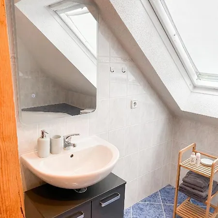 Apartment Weinquartier Gruene 70 Qm Kamin Kueche Parkplatz Turmzimmer Naumburg (Saale)