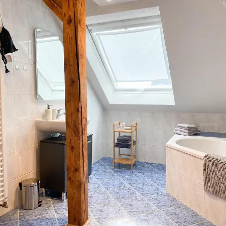 Weinquartier Gruene 70 Qm Kamin Kueche Parkplatz Turmzimmer Apartment Naumburg (Saale)