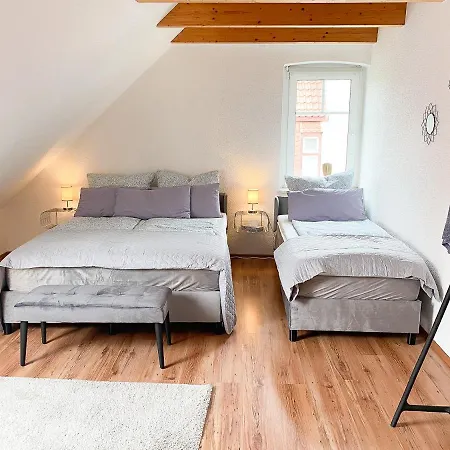 Weinquartier Gruene 70 Qm Kamin Kueche Parkplatz Turmzimmer Апартаменты
