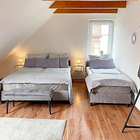 Weinquartier Gruene 70 Qm Kamin Kueche Parkplatz Turmzimmer Naumburg (Saale)