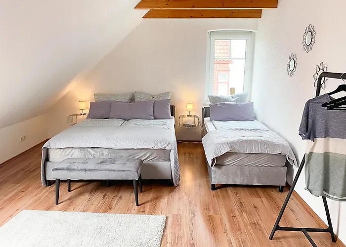 Weinquartier Gruene 70 Qm Kamin Kueche Parkplatz Turmzimmer Apartman